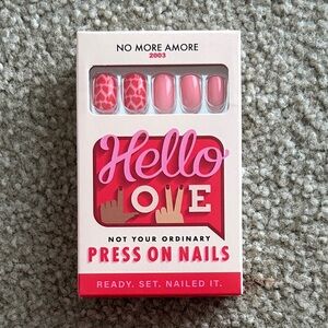 Hello Love Press On Nails